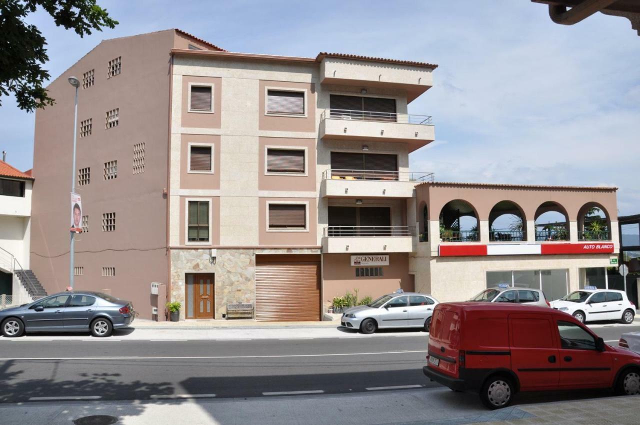 Apartamentos Blanco O Grove Eksteriør bilde